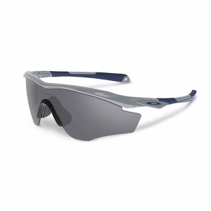 Oakley Sunglasses 9212 39 921203 M2 Framem Polished Fog/Grey
